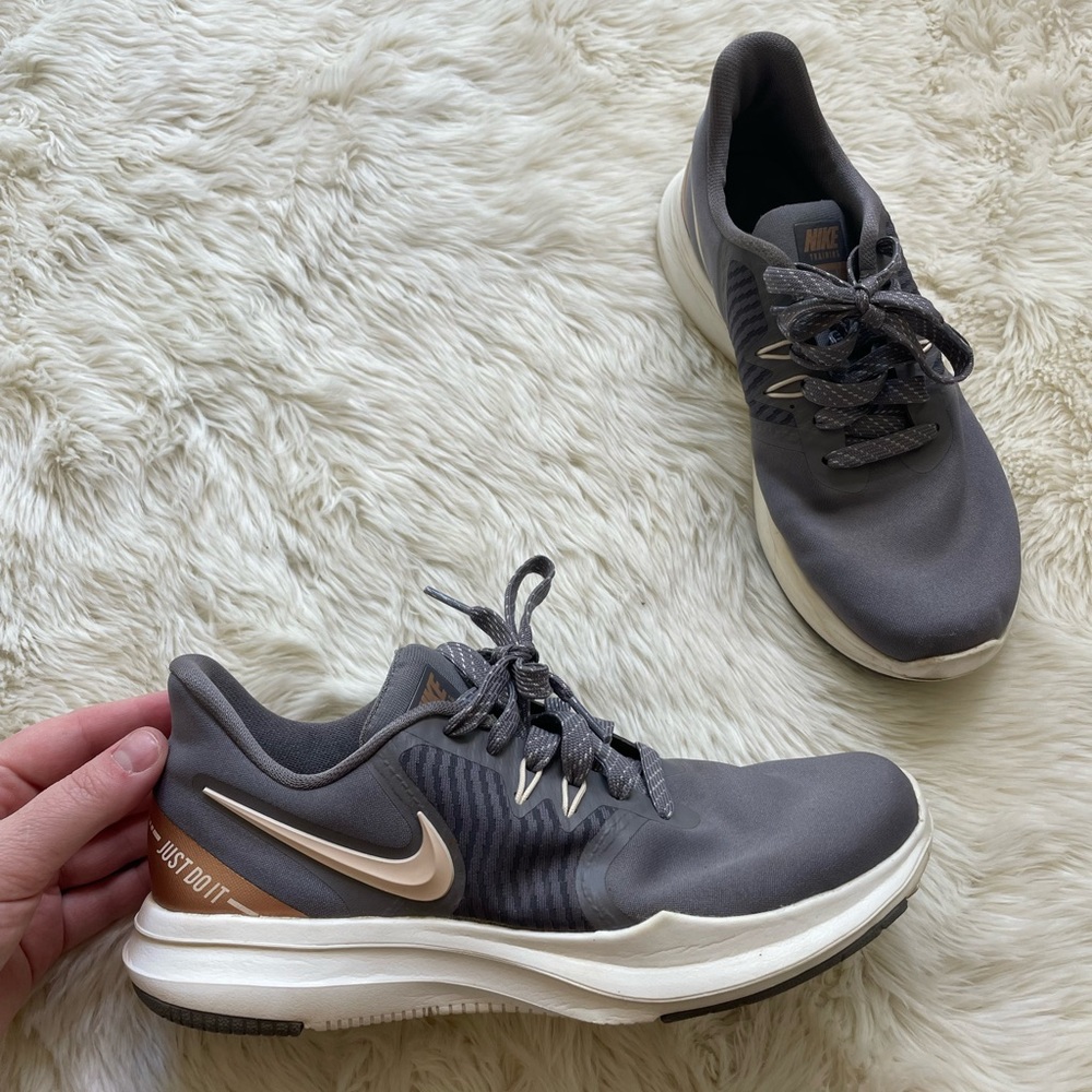 Nike In Season TR 8 Premium Training Shoe 6